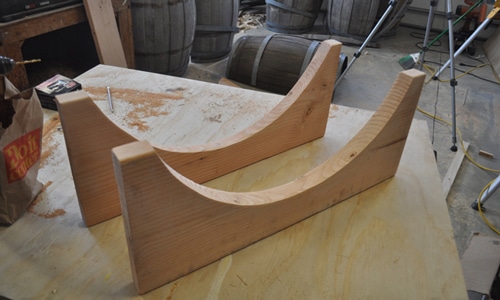 15-whiskey-barrel-table-legs