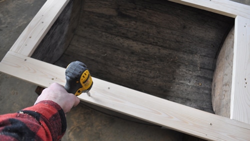 22-Attaching-apron-to-whiskey-barrel