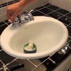 How to Keep Your Shaving Lather Nice and Warm [VIDEO]