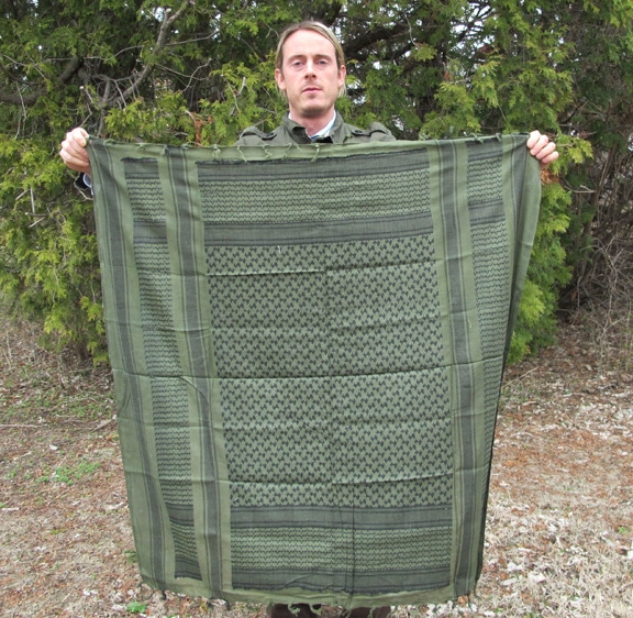 How to Tie a Shemagh/Keffiyeh The Art of Manliness