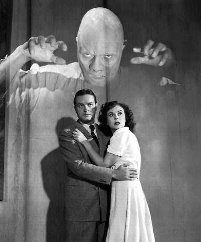 ghost vintage couple looking scared ghost scaring them