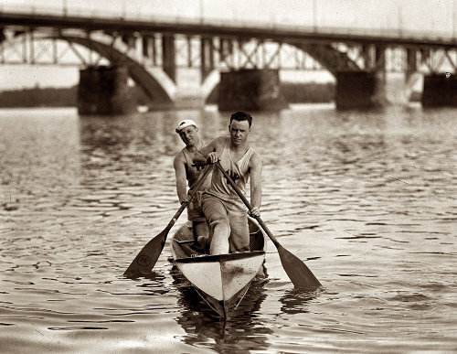 Vintage Canoe racers.