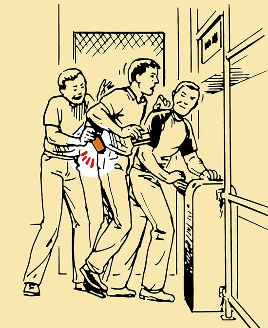 How to Avoid Being Pickpocketed