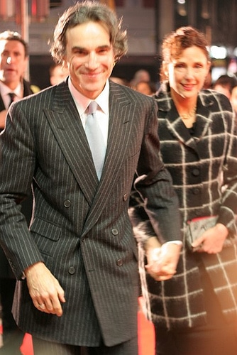 Daniel Day Lewis capture a moment with wife.