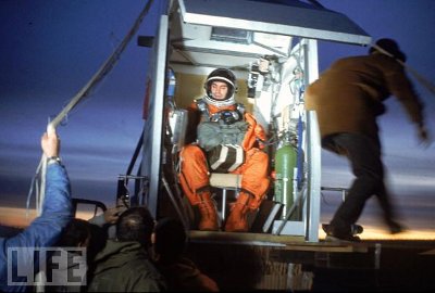 Nick Piantanida sitting to be launched for strato jump.