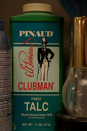 Pinaud clubman talc.