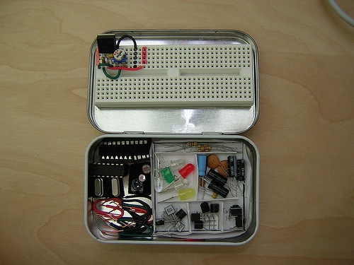 Double-wide Altoids Project Tin : 7 Steps (with Pictures