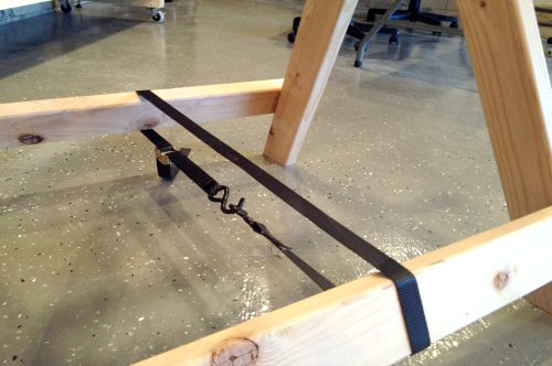 image17 diy homemade wooden sawhorse ratcheting strap secure legs