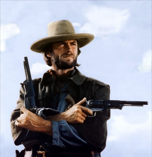 fuera de la ley nosy wales antigua película occidental clint eastwood con armas de fuego 