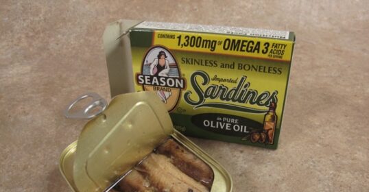 Makeshift tin of sardines in olive oil.