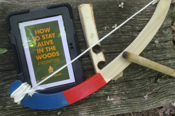 AOW在Kindle上由Bradford Angier在树林里活着。