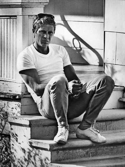 Steve McQueen, white t-shirt, vintage summer style.