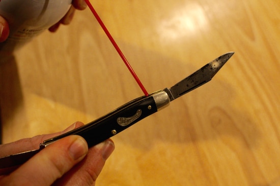 Restore antique vintage pocket knife spray penetrating oil.