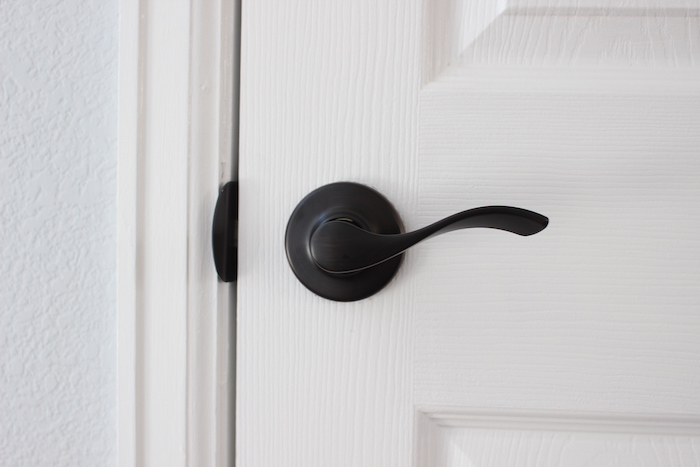 Black color door knob.