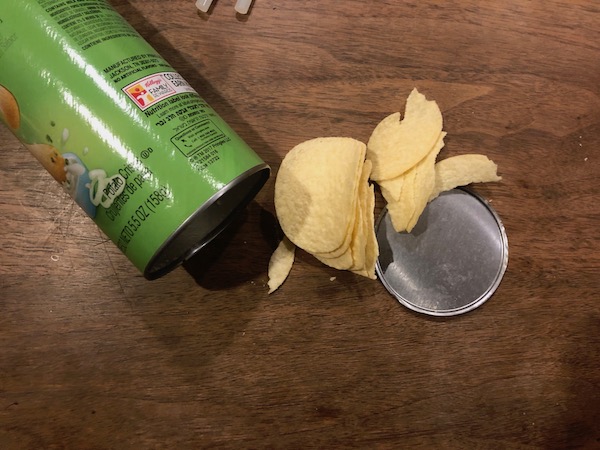 Pringles with can.