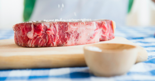 The best way to season meat is by sprinkling salt on it.