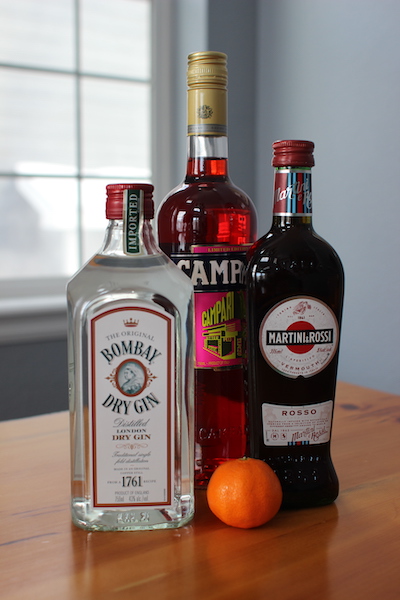 The Ingredients to make Negroni. 