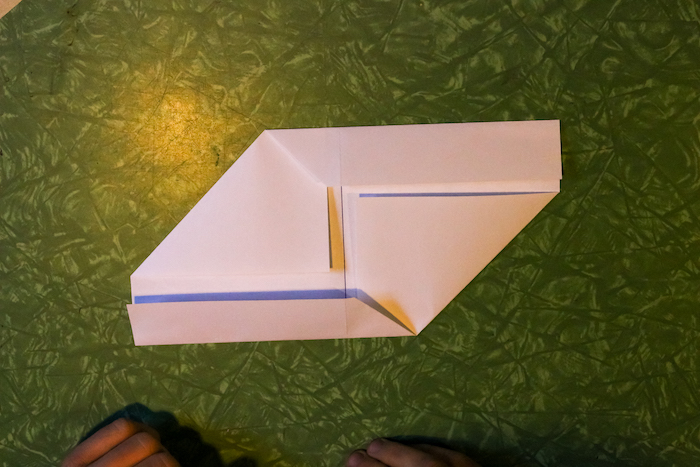 2 Ways to Fold a Letter Into Its Own Envelope