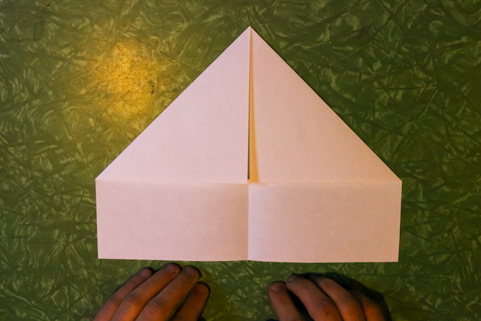 2 Ways to Fold a Letter Into Its Own Envelope