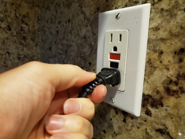 Everything You Need To Know About GFCI Outlets | The Art Of Manliness