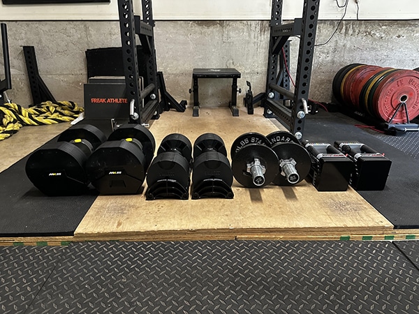 Heavy adjustable dumbbell outlet set